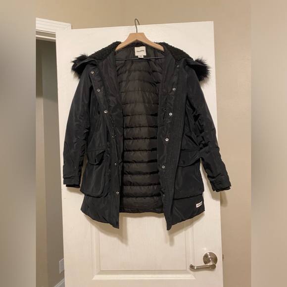 Converse Size XS Puffer Coat Black, W/Faux Fur Rimmed Hood And Pockets - Picture 3 of 13